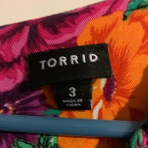 Sleeveless summer dress, pretty for a good price!